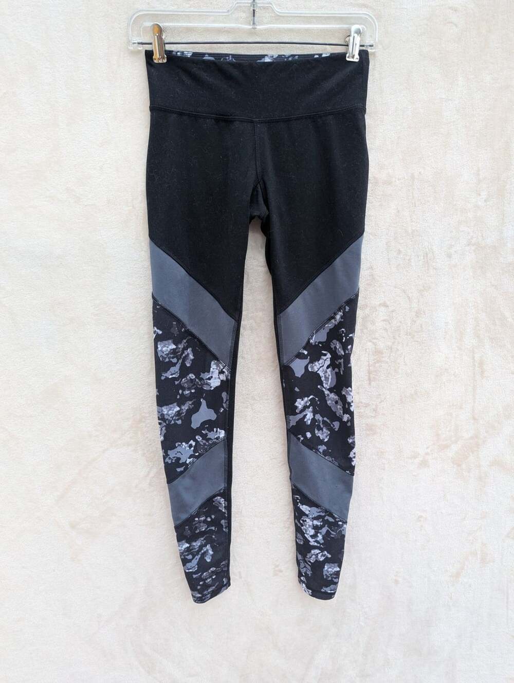 C9 Champion DuoDry Active Workout Leggings Camo Grey Black Size XS